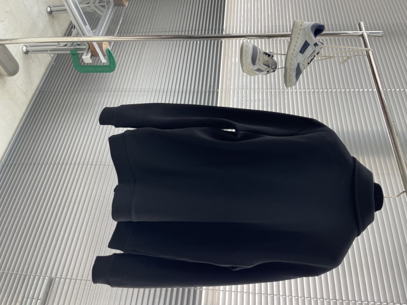 Pra*a outwear
